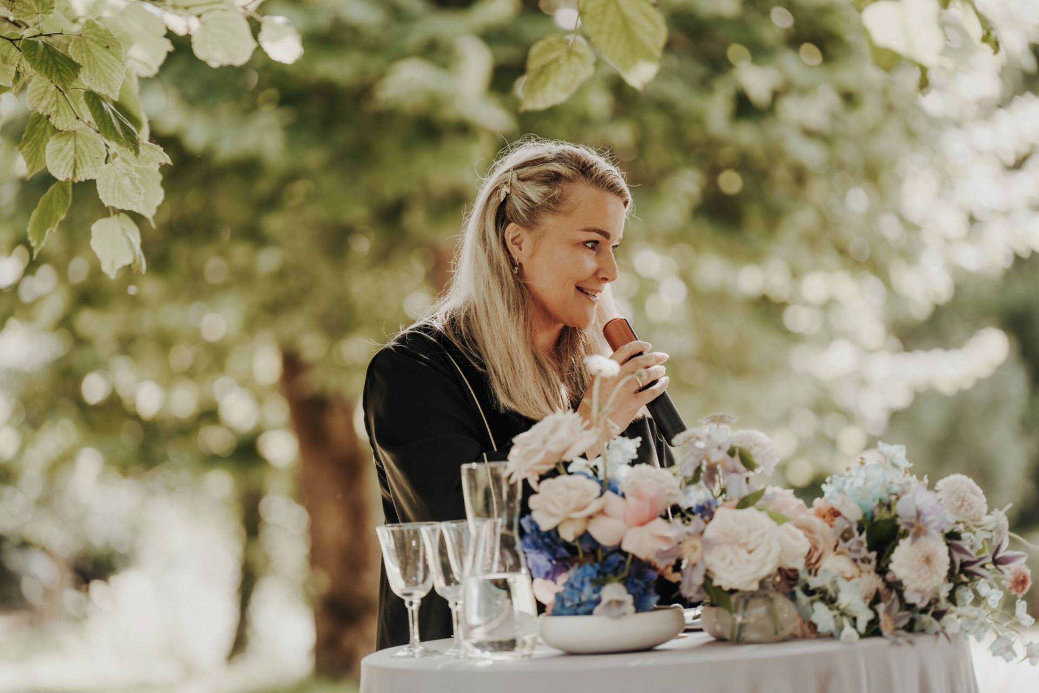 Anouk Hamer trouwambtenaar