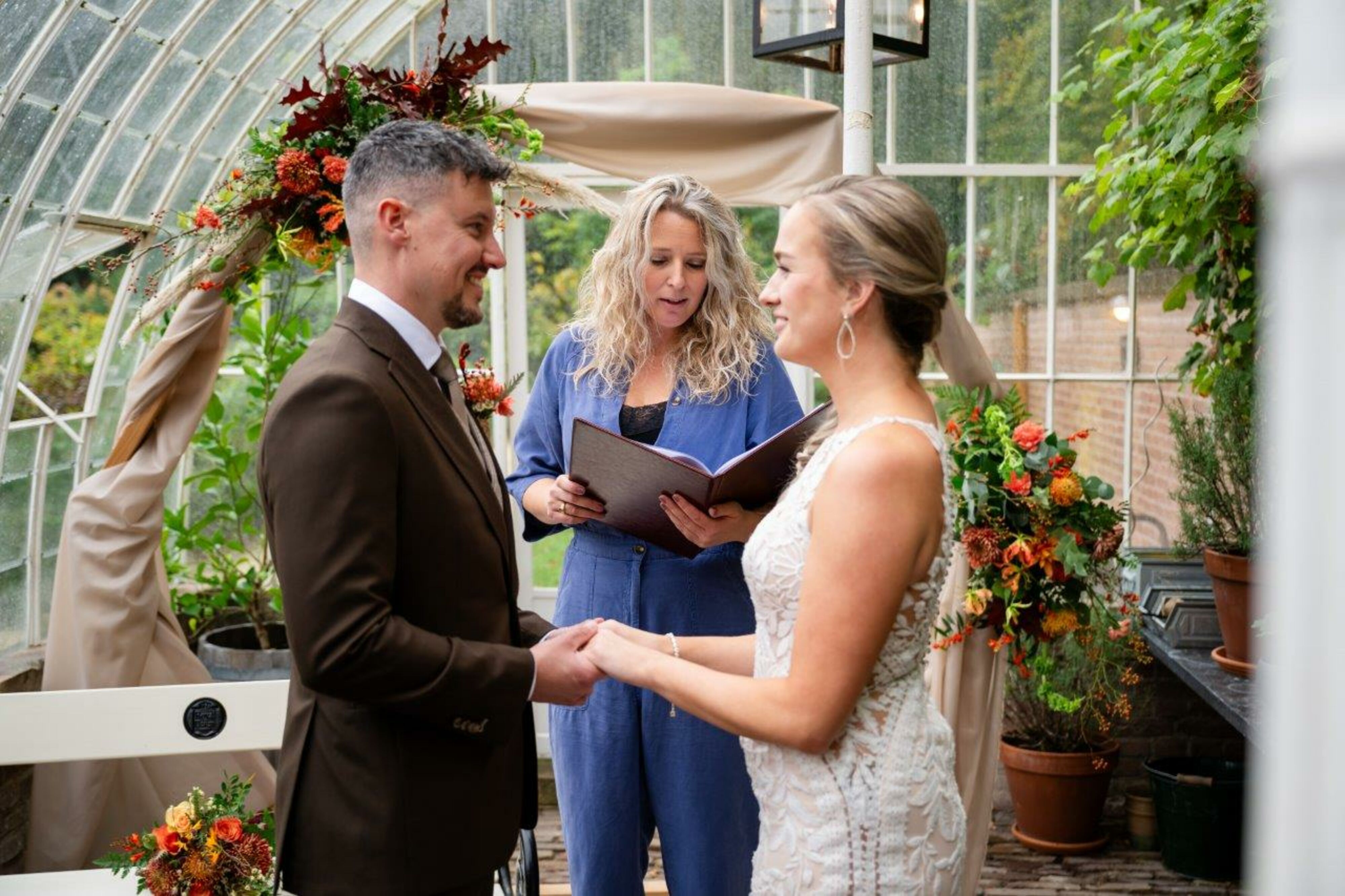 Zelfstandig trouwambtenaar Judith Bol Zelfstandig trouwambtenaar Judith Bol