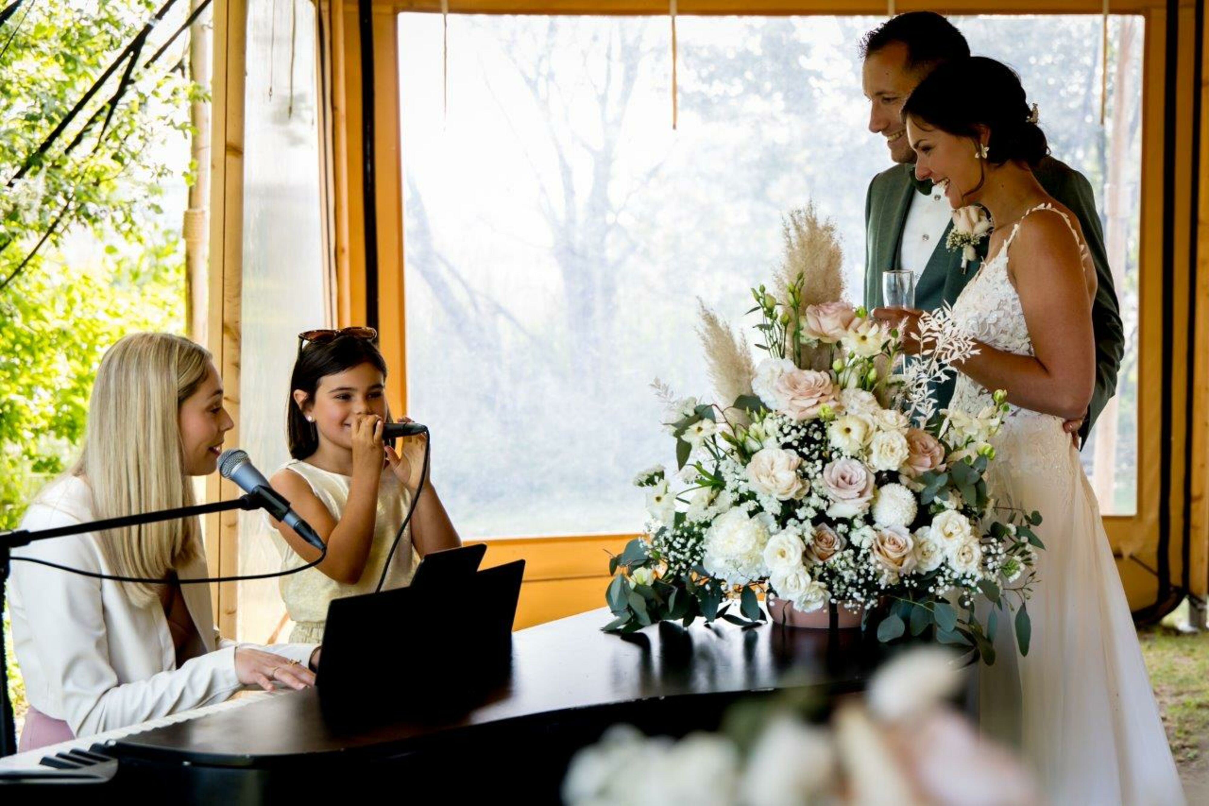 zangeres huwelijk Mascha Gladdines